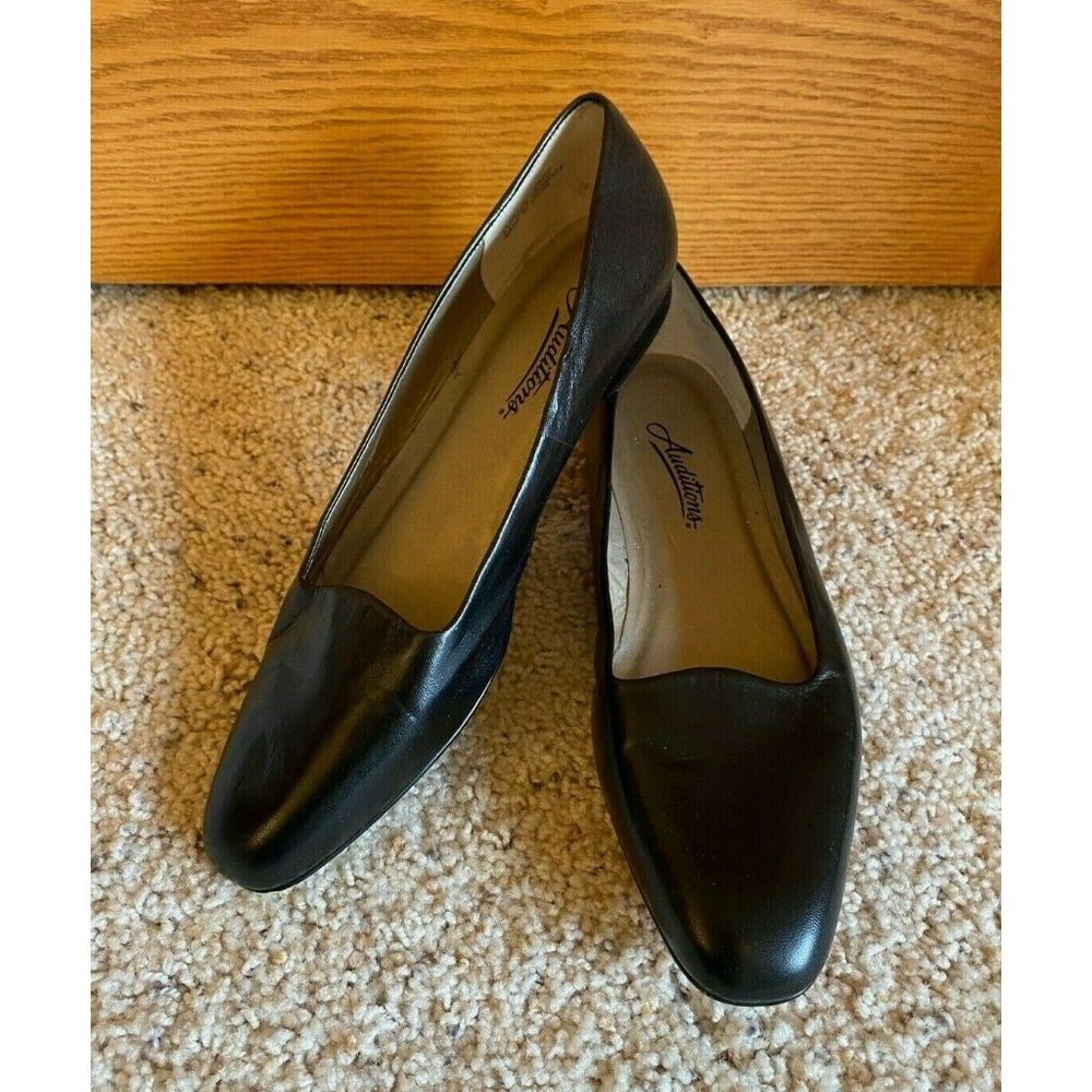 Women's Auditions Black Leather Flats 12 B,M